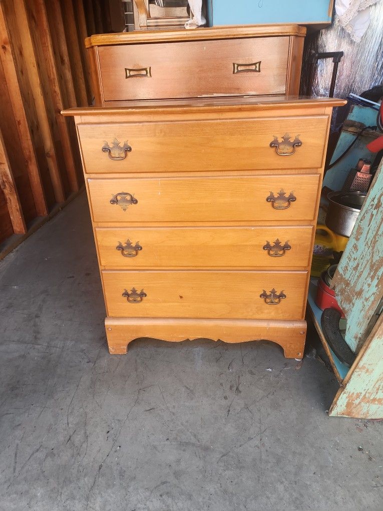 4 Drawer Dresser