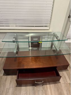 TV stand / entertainment