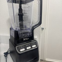 Ninja Smoothie Blender 