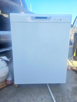Dishwasher! Great working Condition! Extra Large Capacity! Fully Works, Delivery Availab