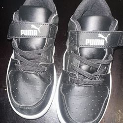 Pumas Shoes 