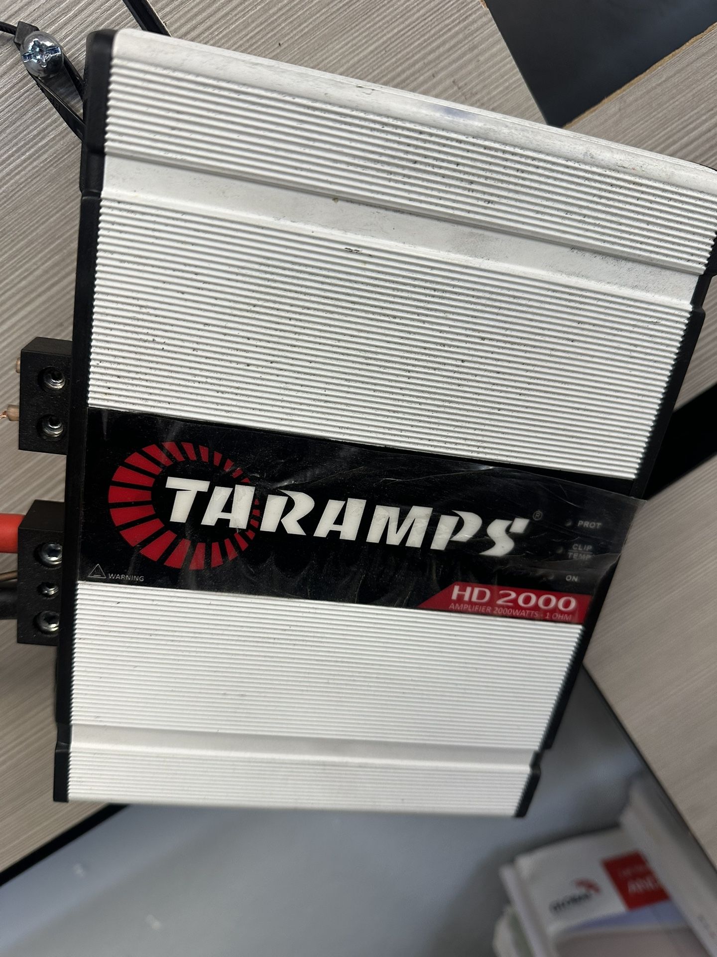 Taramps HD 2000 1 Ohm 1 Channel 2000 Watts RMS MAX, Full Range Car Audio, Monoblock, LED Monitor Indicator, Class D Amplifier, Crossover, White 2k amp