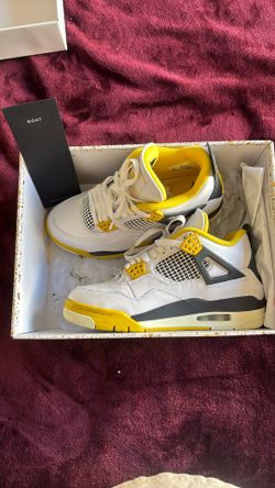 Jordan 4 Retro