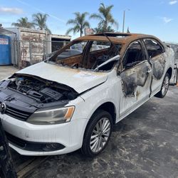 2017 VW Jetta for parts