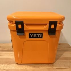 Yeti Roadie 24 Hard Cooler Orange