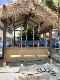 Palapa w swings