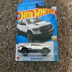 Hot Wheels 2020 Ram 1500 Rebel 
