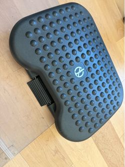 Under-desk Footrest