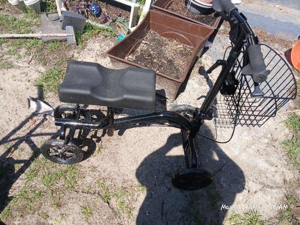Knee Scooter