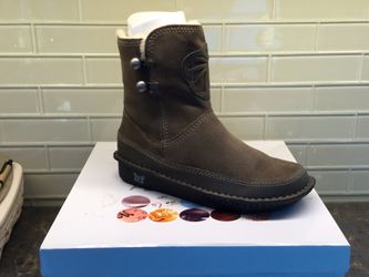 NEW Alegria Suede and Shearling Women’s Boots, Size 8-8 1/2