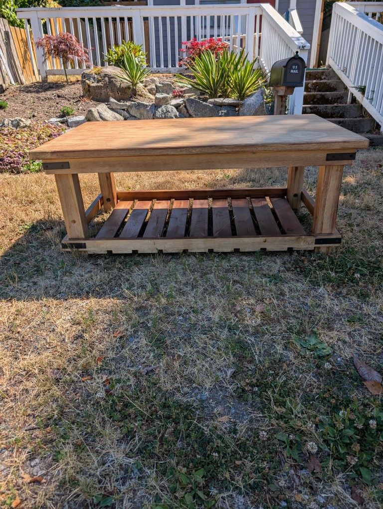 Free Coffee Table