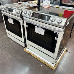 BRAND NEW ELECTRIC GAS STOVE