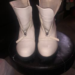 WOMENS BOOTS