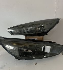 15-18 Ford Focus Smoked Headlights 