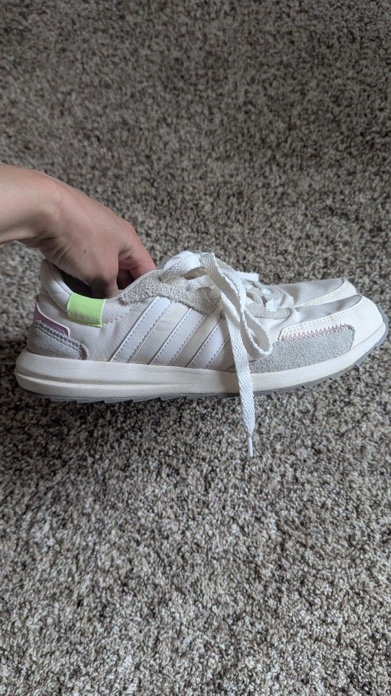Adidas Retrorun Shoe Size 7.5 Women's