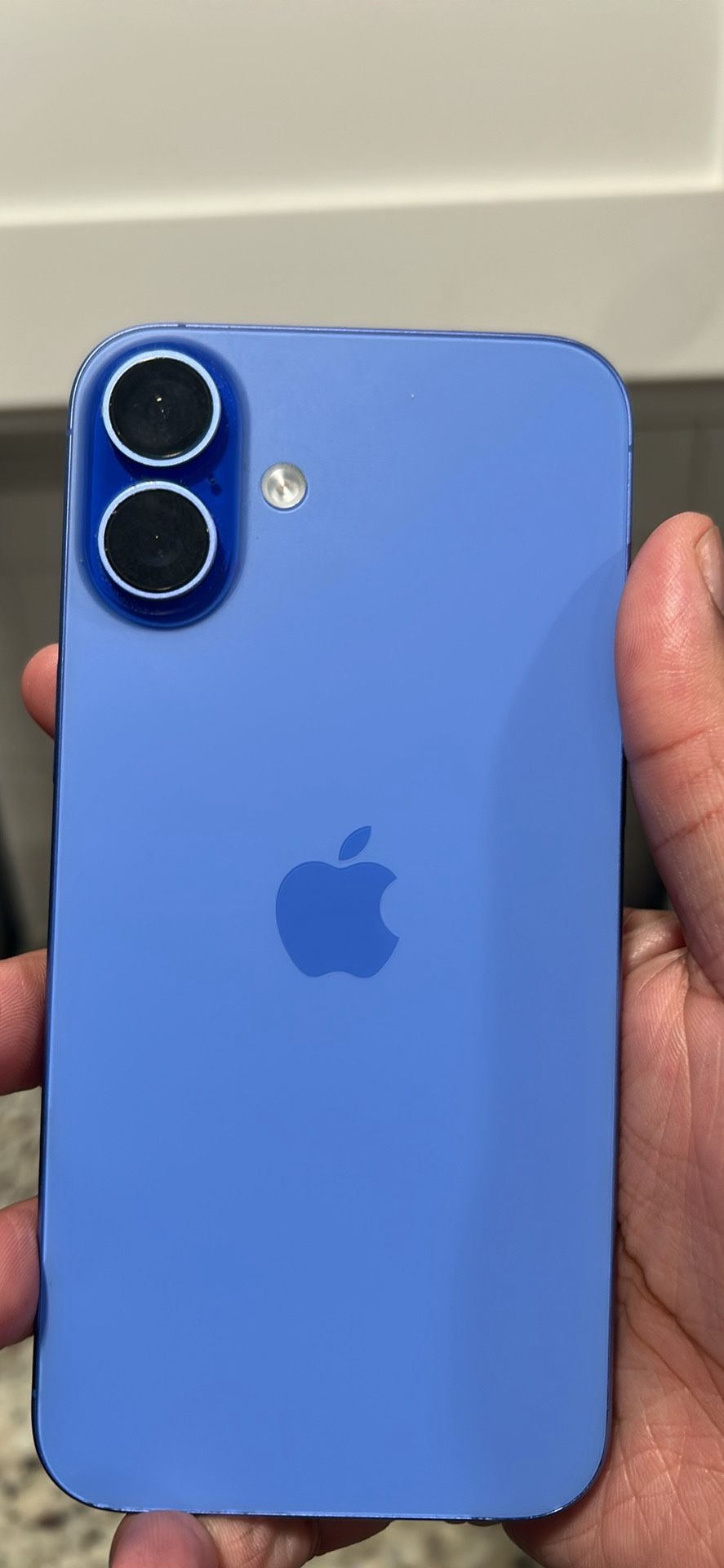 iPhone 16 Plus