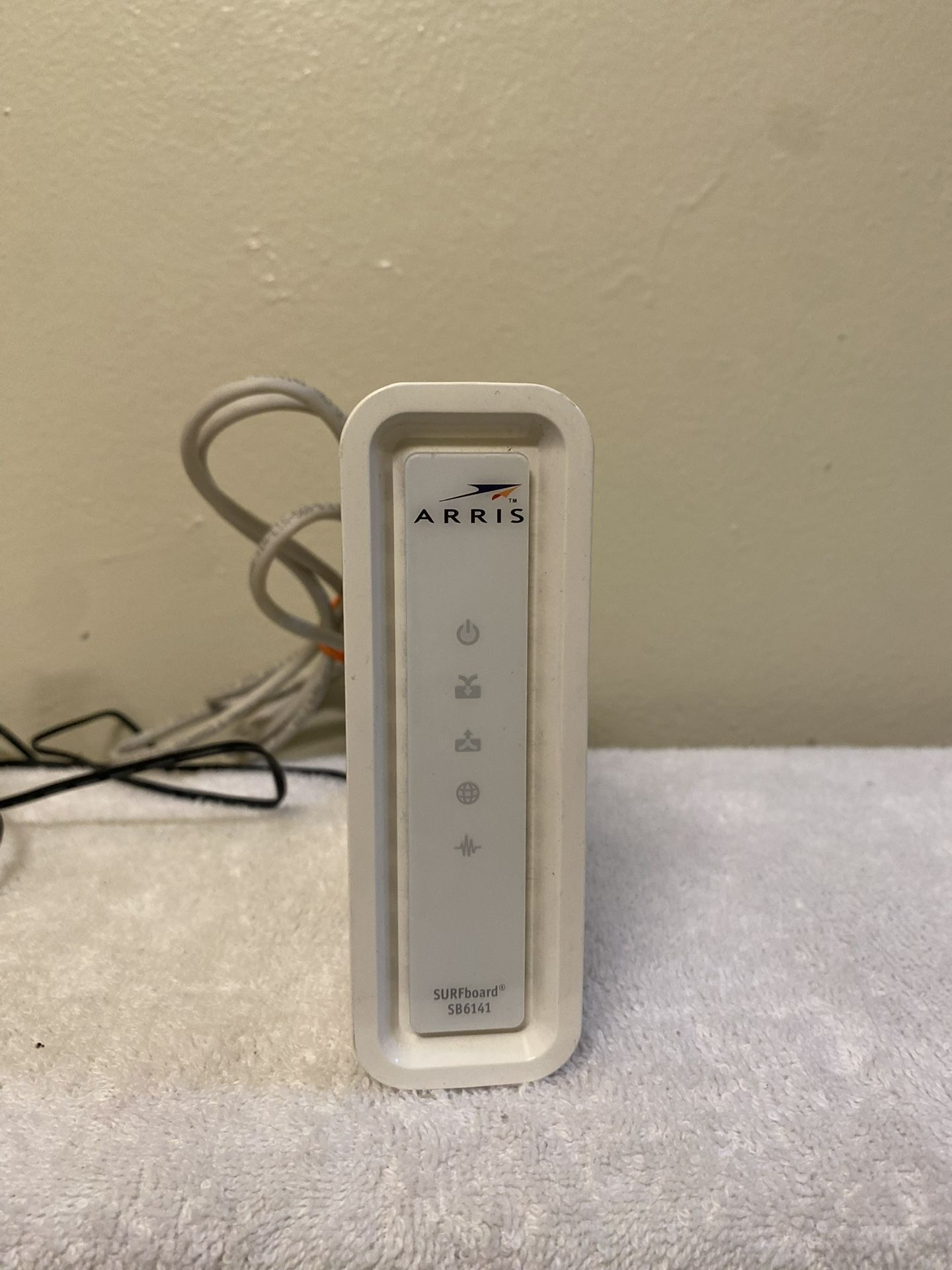 Arris Surfboard SB6141 Cable Modem – Fast – Clean – Easy Setup