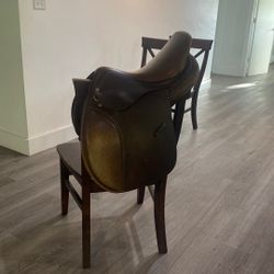Equestrian saddle