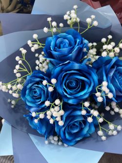 Artificial flower bouquet