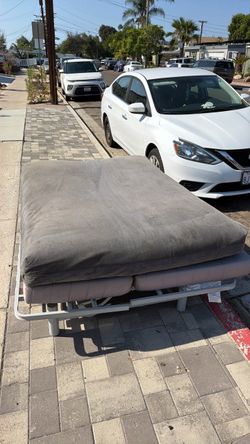 Free Futon