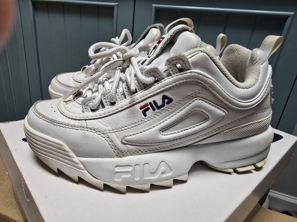 Fila Disruptor II Premium Sneaker Size Women's 6.5