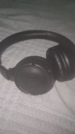 Jbl headphones, noise canceling