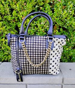 ***Amber Rose Leather Purse Made In Italy***