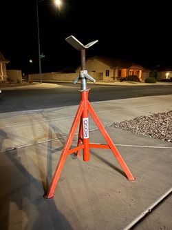 Ridgid pipe stand