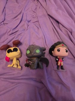 Funko wonder woman,odie,toothless