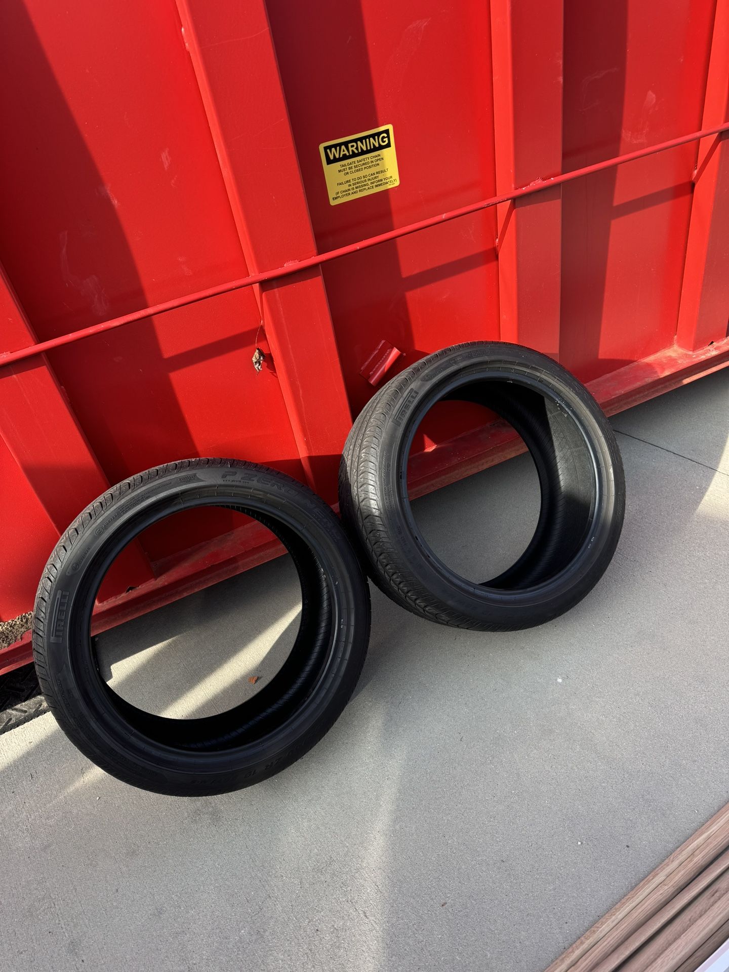 2 Pirelli P Zero Tires 255/40/19
