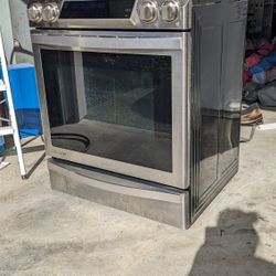 Samsung Electric Range NE58H9950WS