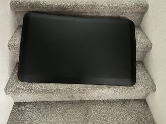 $12 NEW! NEVER USED! Floor mat- thick cushion