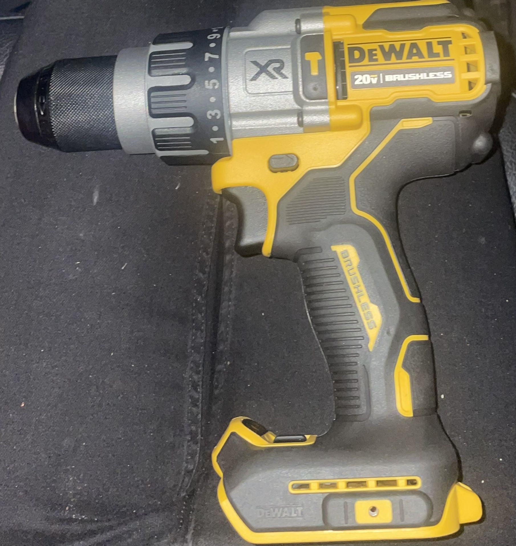  DEWALT 20V MAX XR 1/2 in. Hammer Drill (Tool Only)