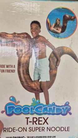 New pool float