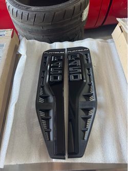 OEM 2023-2025 Ford F-450 Super Duty Name Plate / Fender Badge