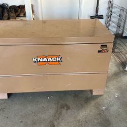 KNAACK Tool Box