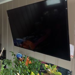 1Samsung Led 58” Smart Tv