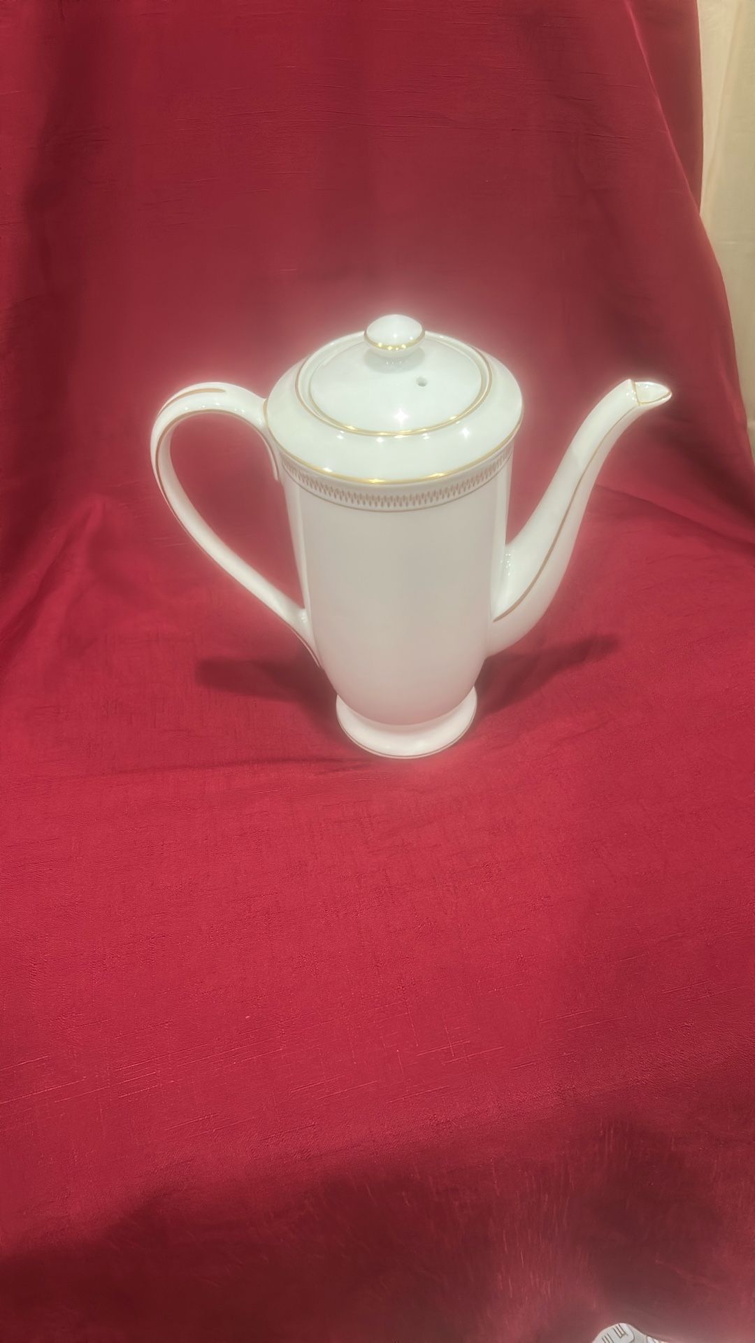 EMDEKO -Japan White And Gold Tea Pot