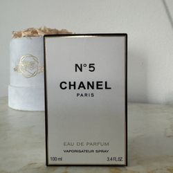 Chanel No 5
