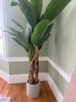 Artificial banana tree