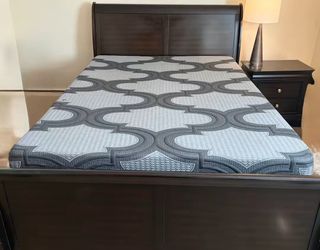 Bedroom set