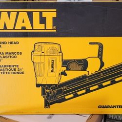 Dewalt Pneumatic 21-Degree Collated Framing Nailer
