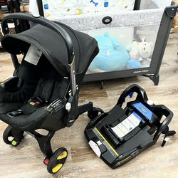 Doona Baby Stroller + Base