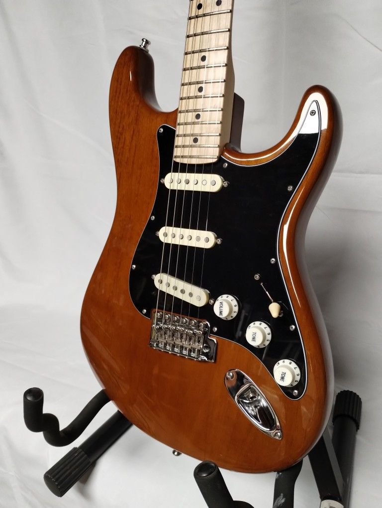 "NO TRADES" Fender American Stratocaster 3s