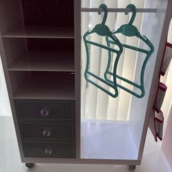 Wardrobe For 18 Inch Dolls 