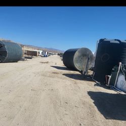 4050. Water Tanks Containers 