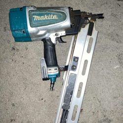 Makita 21° Framing Nailgun 