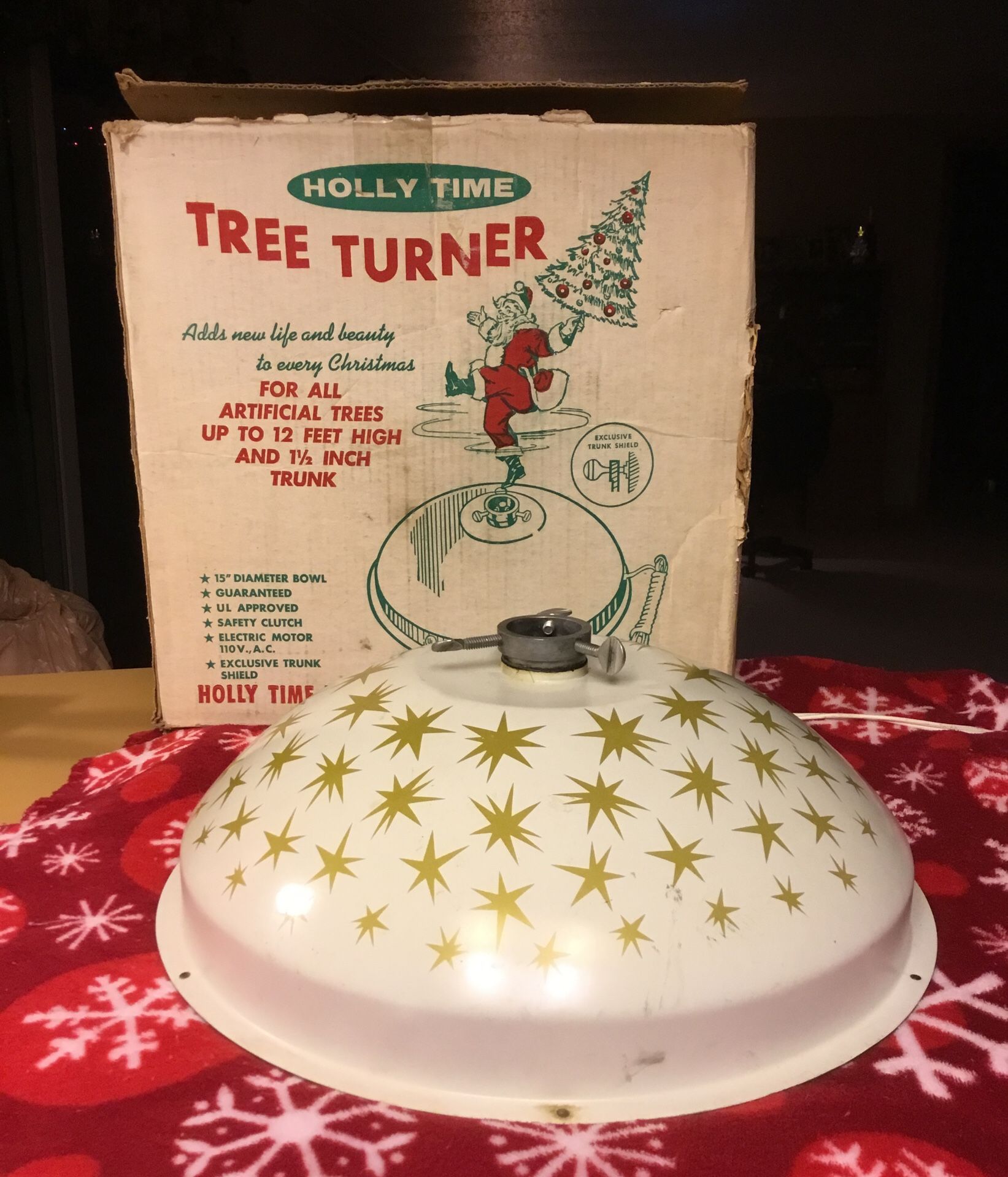 Vintage HOLLY TIME Revolving Aluminum Christmas Tree Turner for Aluminum tree HARD TO FIND!