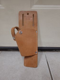 Rooster leather drill holster