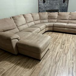 Large Sectional - Can Deliver